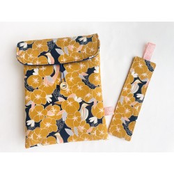 Pochette à livre matelassée et marque-page oiseaux