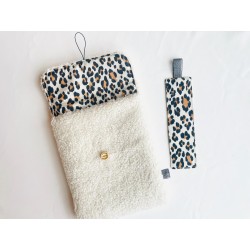 Pochette à livre matelassée et marque-page sherpa léopard