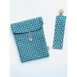 Pochette à livre matelassée et marque-page ryad