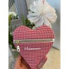 Pochette cœur avec message Vichy rouge et inscription blanc