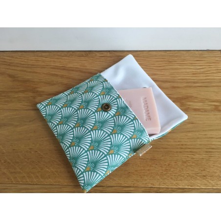 Pochette à savon vert grand éventail